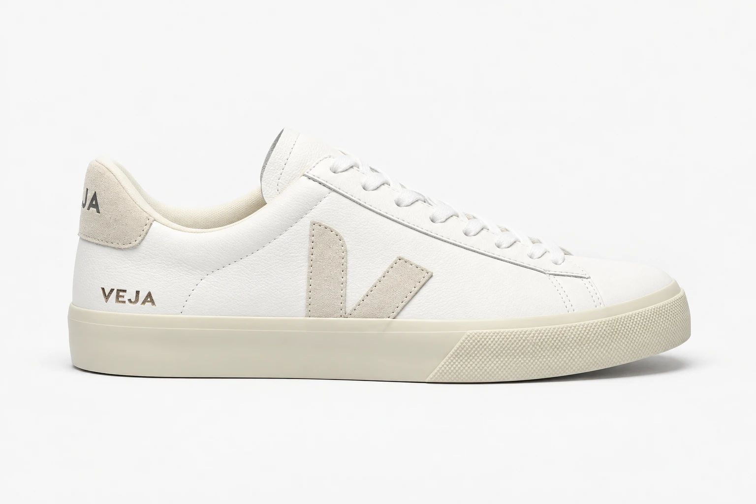 Veja Campo in White / Natural, side view