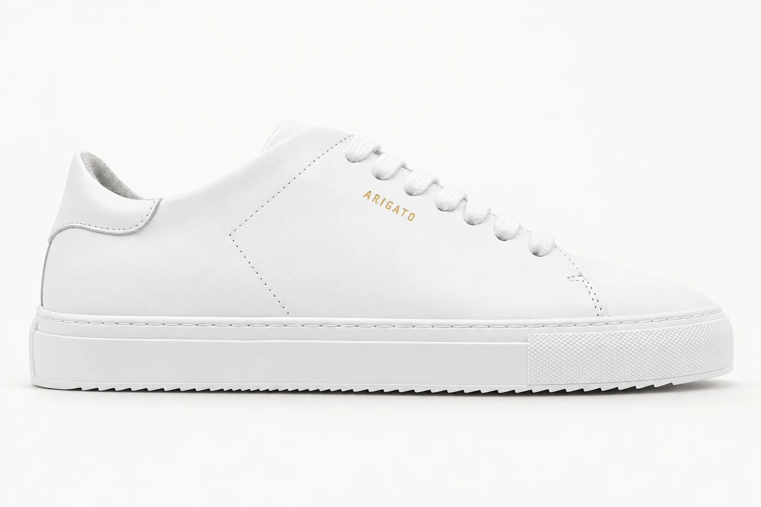 Axel Arigato Clean 90 in White, side view